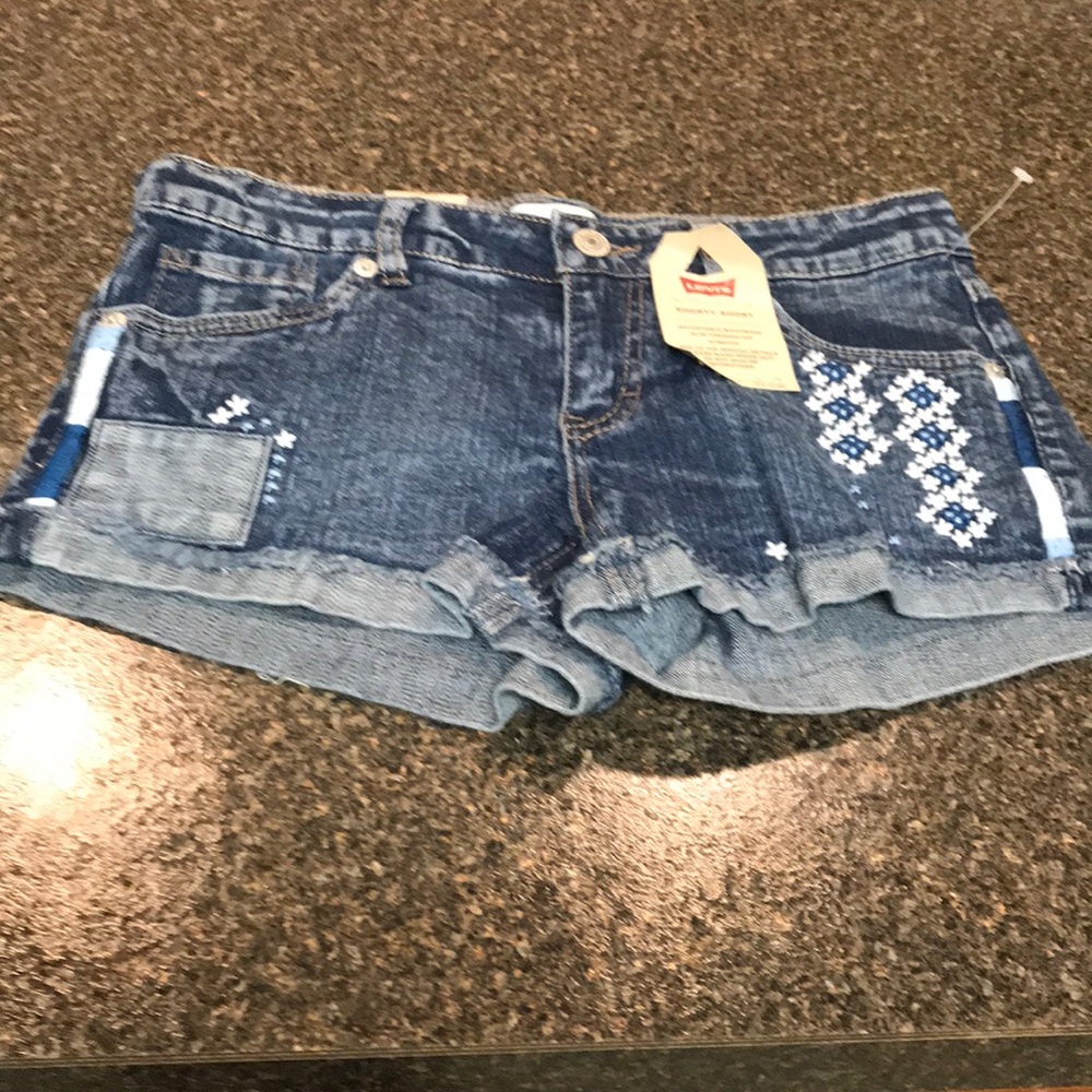 Girls Levi’s shorty short